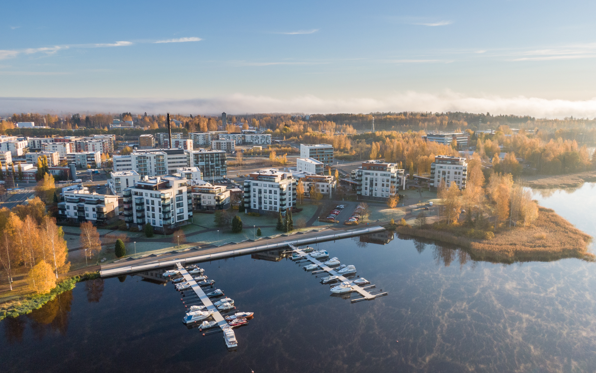 Ilmakuva Keinusaaresta syksyllä.