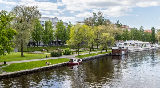 Laivarannanpuisto Vanajaveden rannalla.