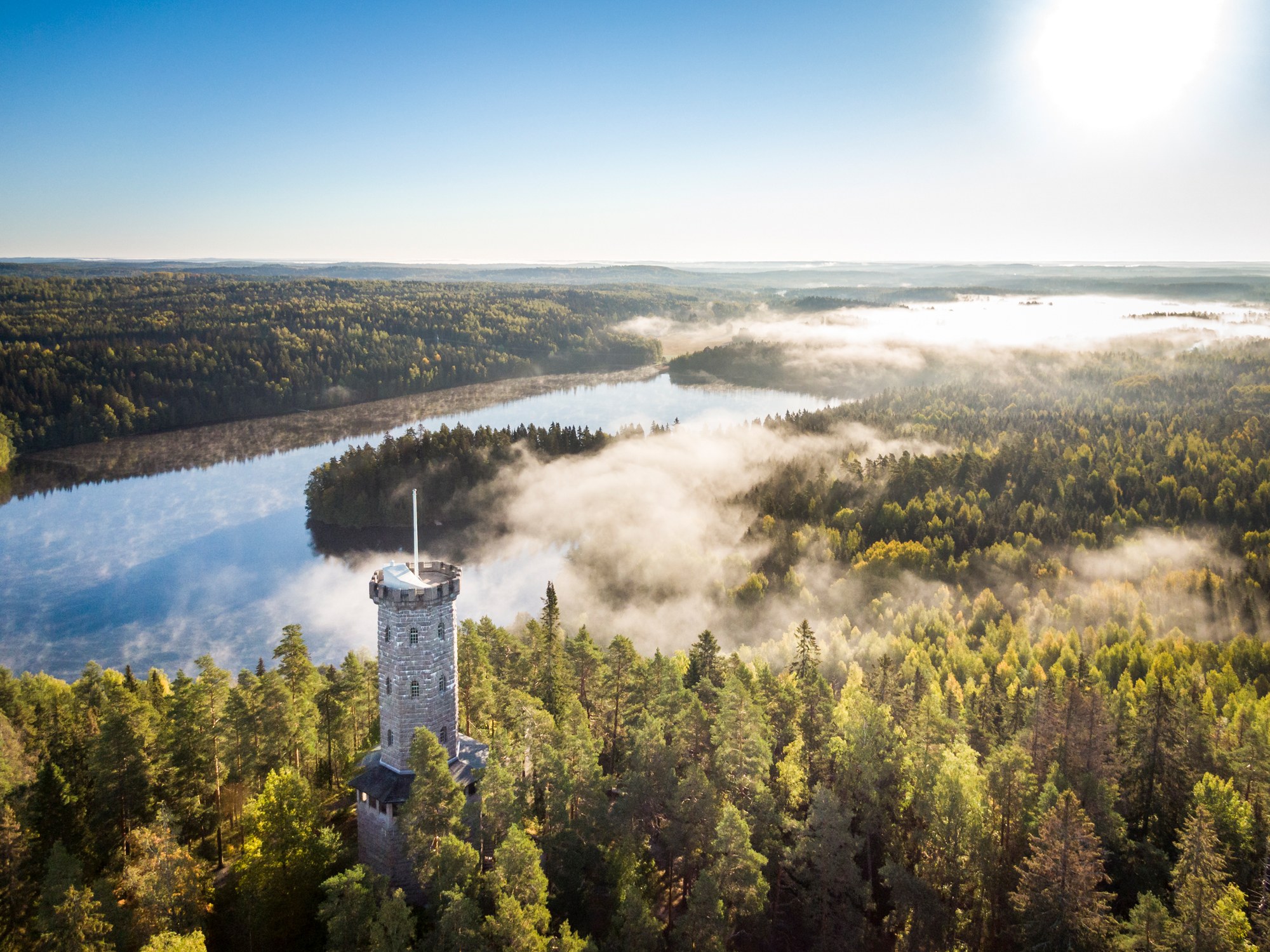 Sumuinen syysmaisema Aulangolla