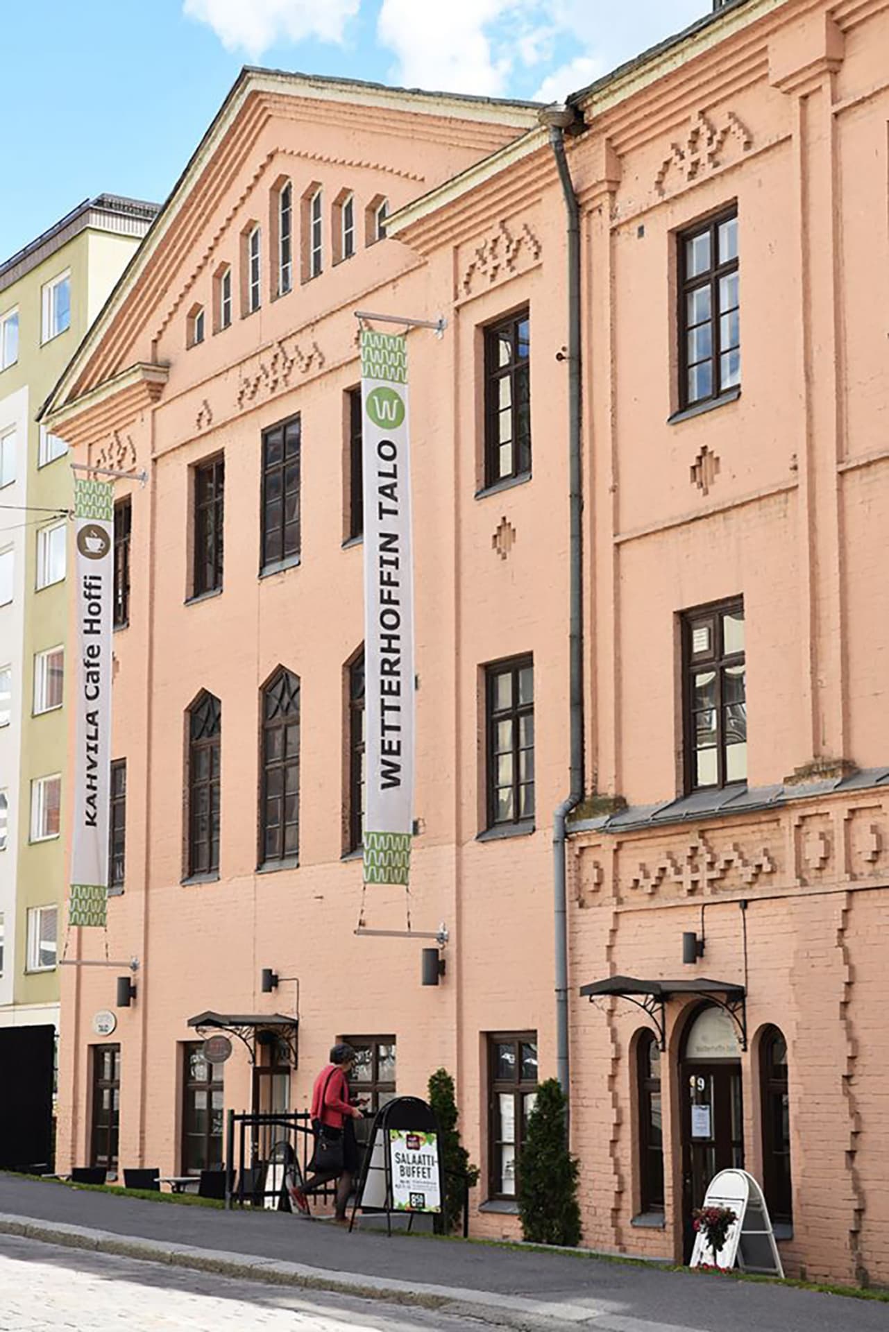 Wetterhoffin talo tarjoaa nähtävää käsityömatkailijalle ja historiasta kiinnostuneille.